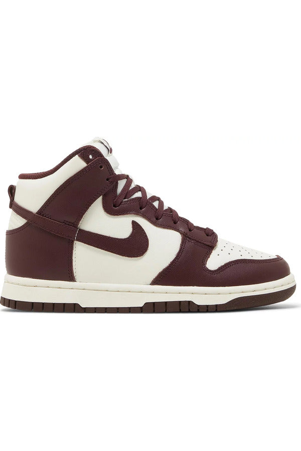 Dunk High Burgundy